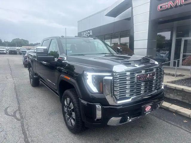 2025 GMC Sierra 2500HD 4WD Crew Cab Standard Bed Denali for sale in Woonsocket, RI