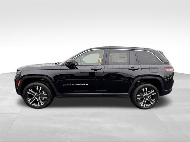 2027 Jeep Grand Cherokee GRAND CHEROKEE LIMITED 4X4