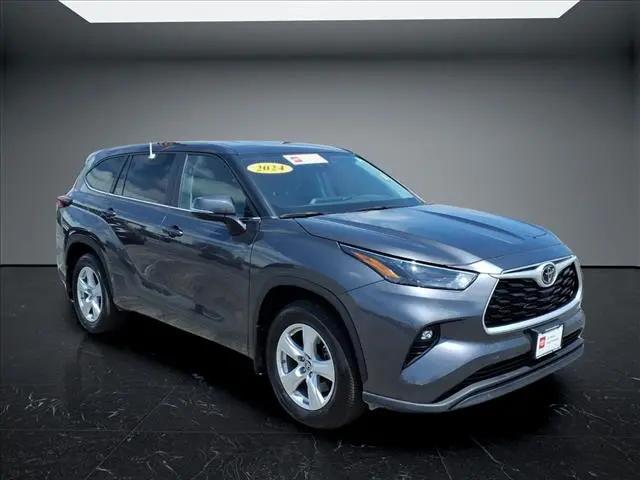 2024 Toyota Highlander LE for sale in Bourbonnais, IL