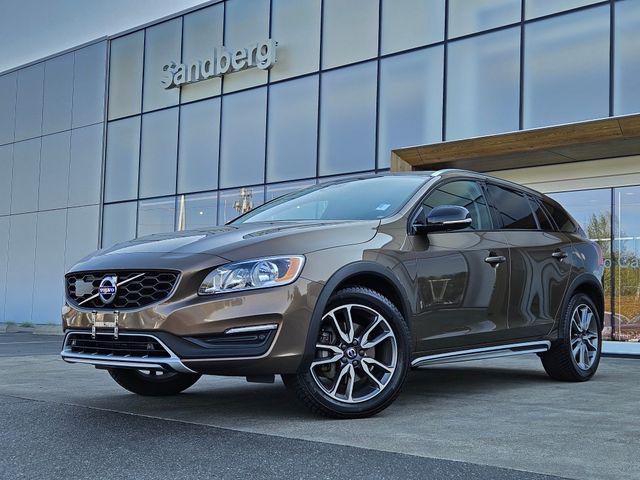2018 Volvo V60 Cross Country T5 for sale in Lynnwood, WA