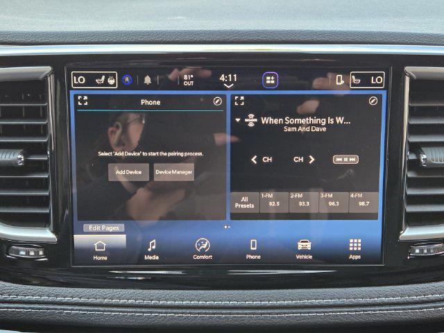 2027 Chrysler Pacifica Select