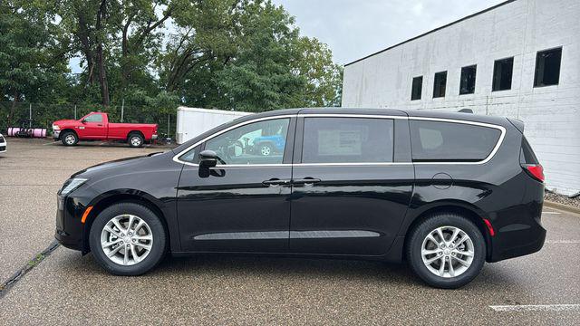 2027 Chrysler Pacifica PACIFICA SELECT 2027 Chrysler Pacifica PACIFICA SELECT