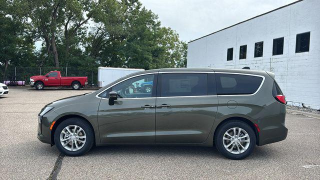 2027 Chrysler Pacifica PACIFICA SELECT 2027 Chrysler Pacifica PACIFICA SELECT