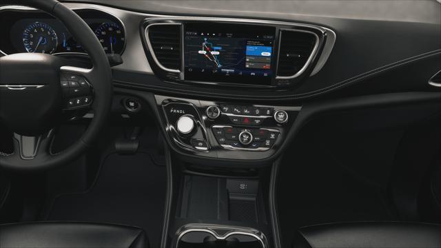 2027 Chrysler Pacifica Limited AWD