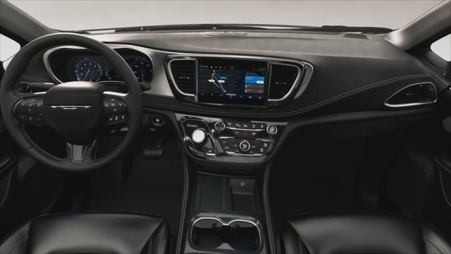 2027 Chrysler Pacifica Limited AWD