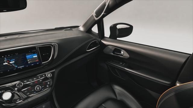 2027 Chrysler Pacifica Limited AWD