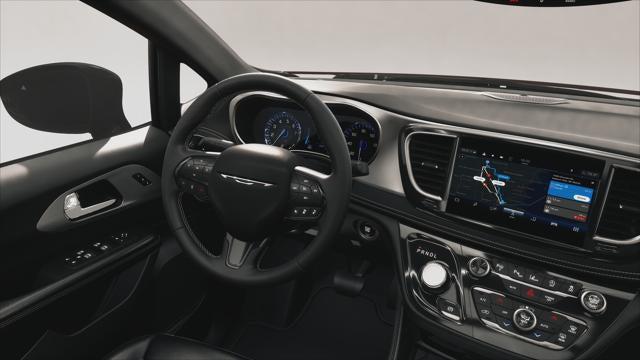 2027 Chrysler Pacifica Limited AWD