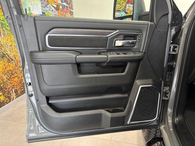 2026 Ram 2500 Laramie Crew Cab 4x4 64 Box