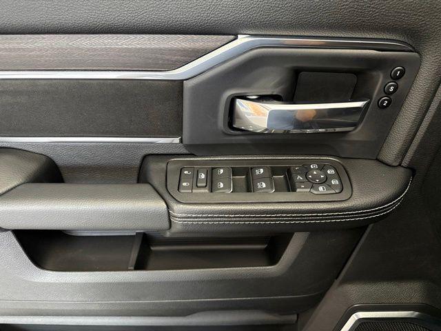 2026 Ram 2500 Laramie Crew Cab 4x4 64 Box