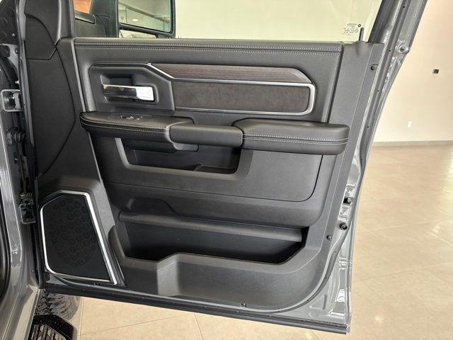 2026 Ram 2500 Laramie Crew Cab 4x4 64 Box
