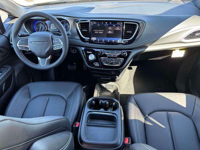 2027 Chrysler Pacifica Select AWD