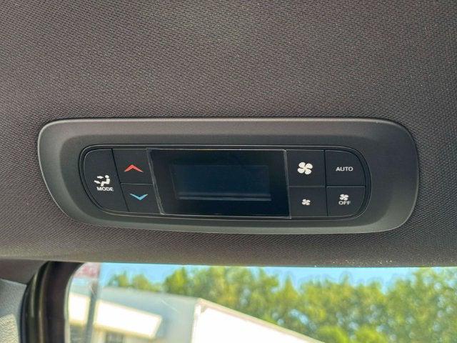 2027 Chrysler Pacifica Select AWD