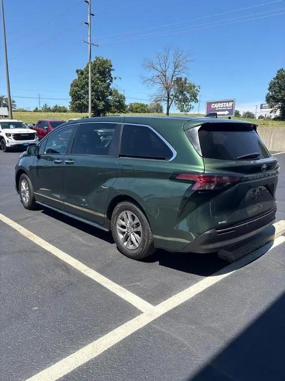 2022 Toyota Sienna XLE for sale in Ozark, MO
