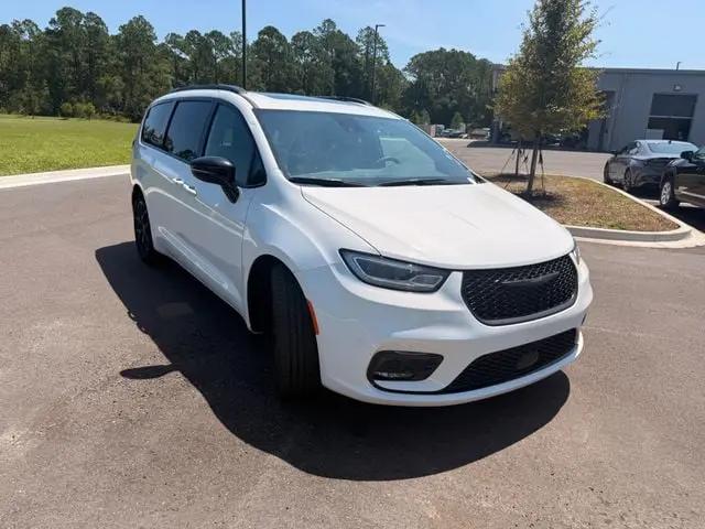 2025 Chrysler Pacifica Limited