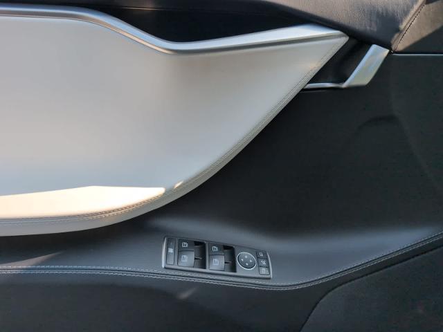 2017 Tesla Model S Unknown