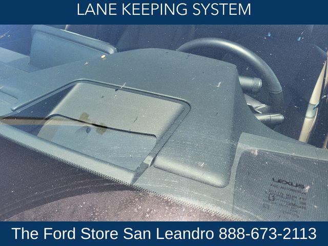 2025 Lexus ES 300h Base