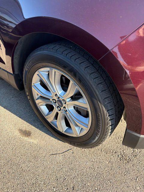 2021 Ford Edge Titanium