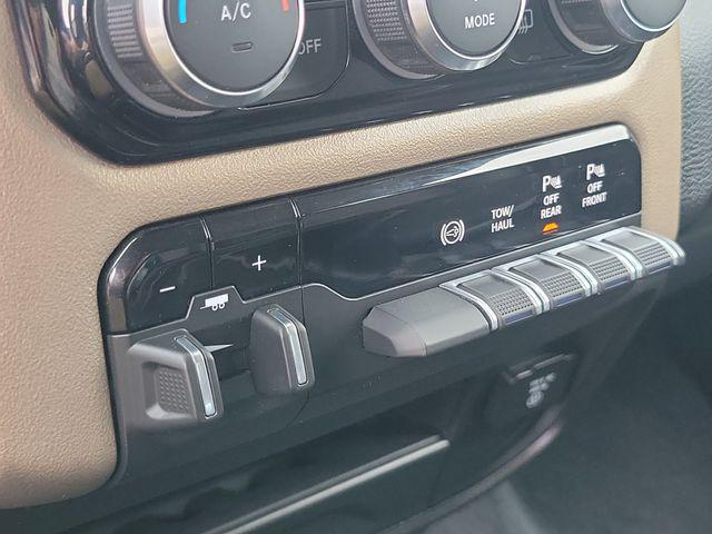 2024 Ram 2500 Laramie Crew Cab 4x4 64 Box