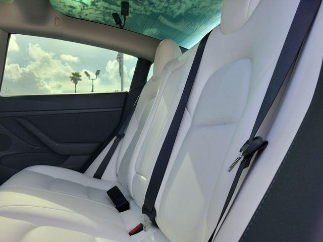 2022 Tesla Model 3 Performance Dual Motor All-Wheel Drive