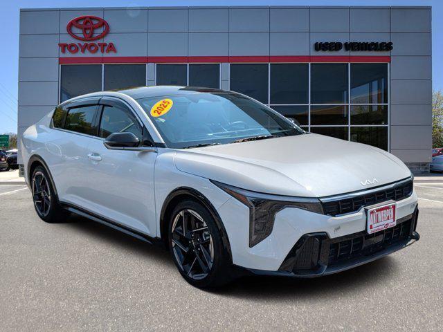 2025 Kia K4 GT-Line 2025 Kia K4 GT-Line