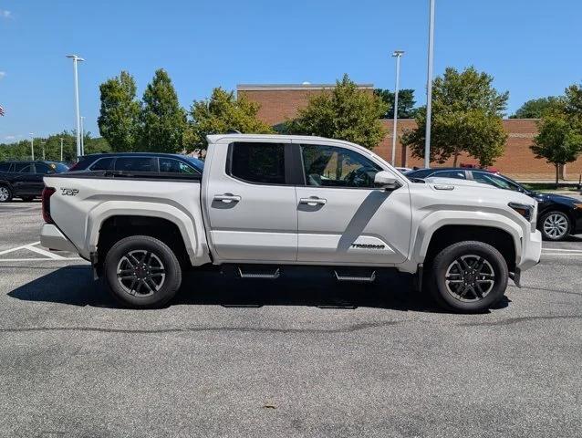 2025 Toyota Tacoma Hybrid TRD Sport 4WD