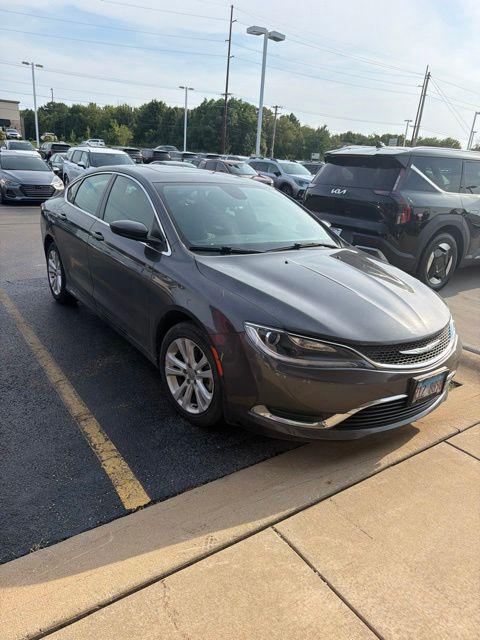 2016 Chrysler 200 Limited