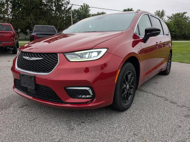 2024 Chrysler Pacifica Touring L for sale in Demotte, IN