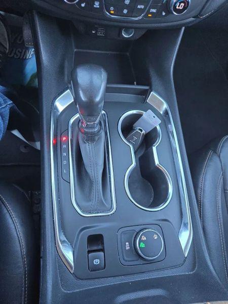 2021 Chevrolet Traverse AWD LT Leather