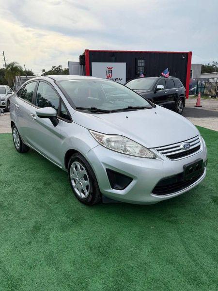 2011 Ford Fiesta SE for sale in Orlando, FL