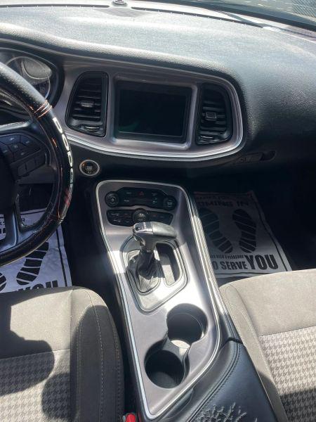 2019 Dodge Challenger SXT