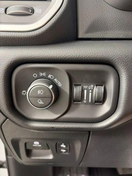 2027 Ram 1500 Big Horn