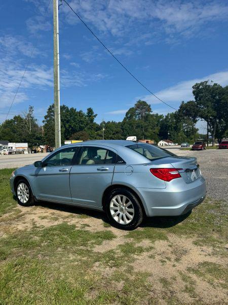 2013 Chrysler 200 Touring