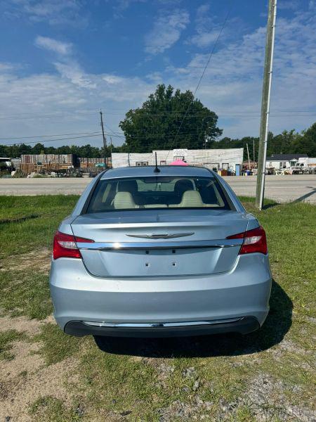 2013 Chrysler 200 Touring