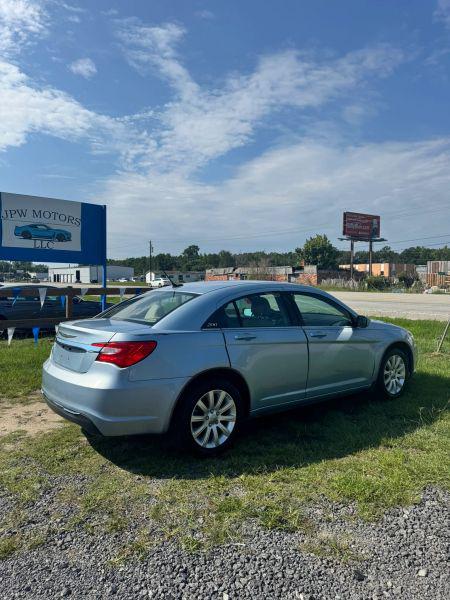 2013 Chrysler 200 Touring