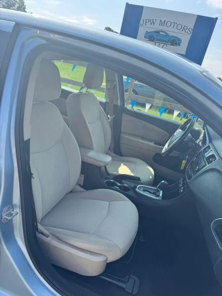 2013 Chrysler 200 Touring