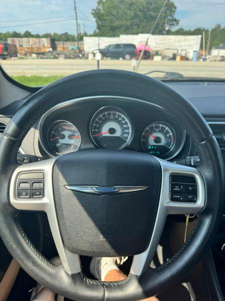 2013 Chrysler 200 Touring