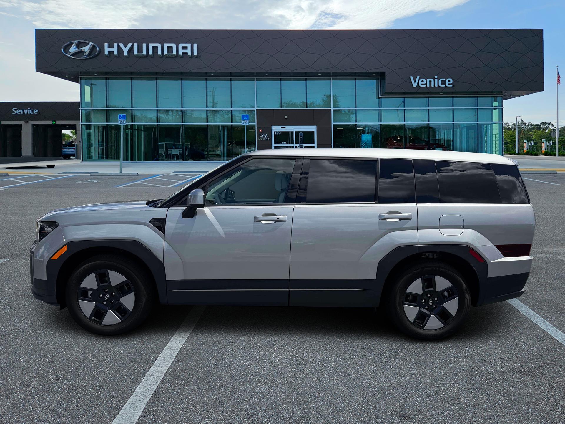 2027 Hyundai SANTA FE HYBRID SE - Image 3