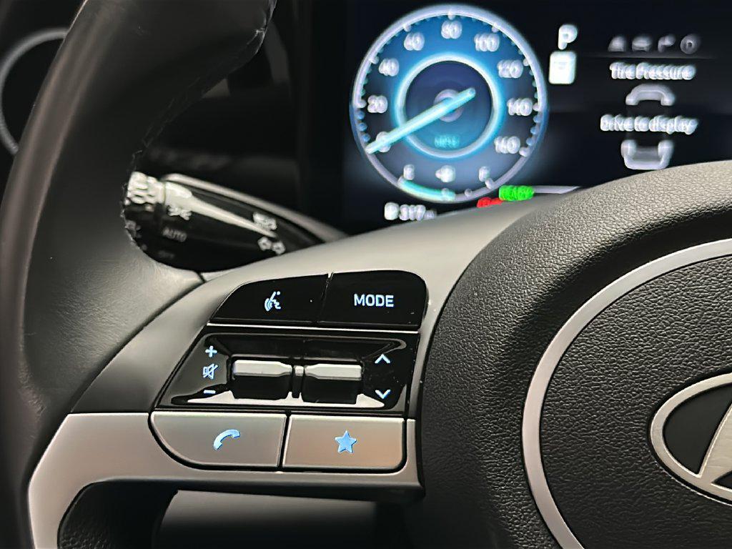 2025 Hyundai Elantra Limited - Photo 24