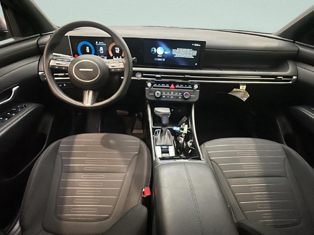 2025 Hyundai Santa Cruz SE - Photo 18