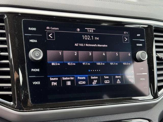2023 Volkswagen Atlas Cross Sport 2.0T SE w/Technology