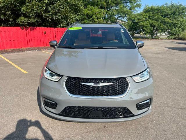 2025 Chrysler Pacifica Pinnacle AWD