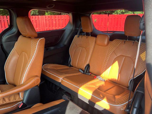 2025 Chrysler Pacifica Pinnacle AWD