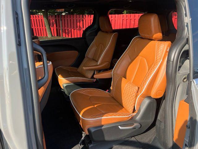 2025 Chrysler Pacifica Pinnacle AWD