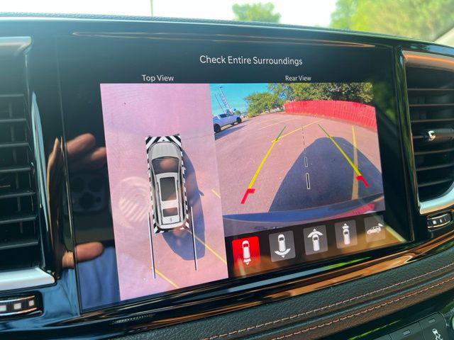 2025 Chrysler Pacifica Pinnacle AWD