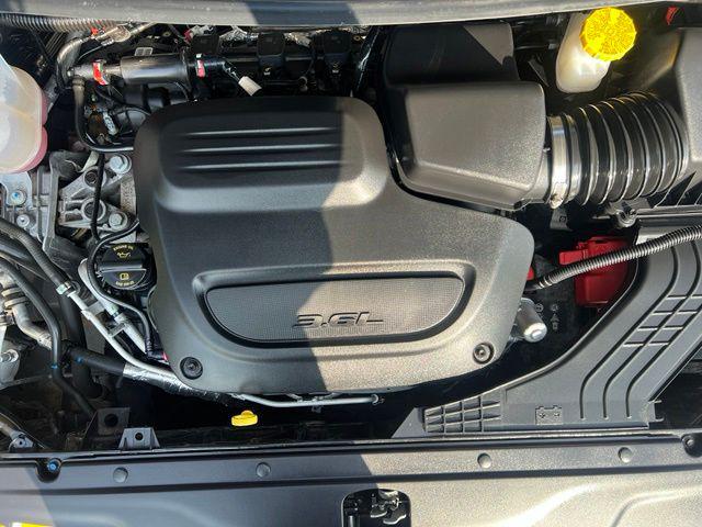 2025 Chrysler Pacifica Pinnacle AWD