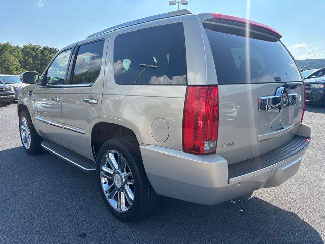2012 Cadillac Escalade Luxury