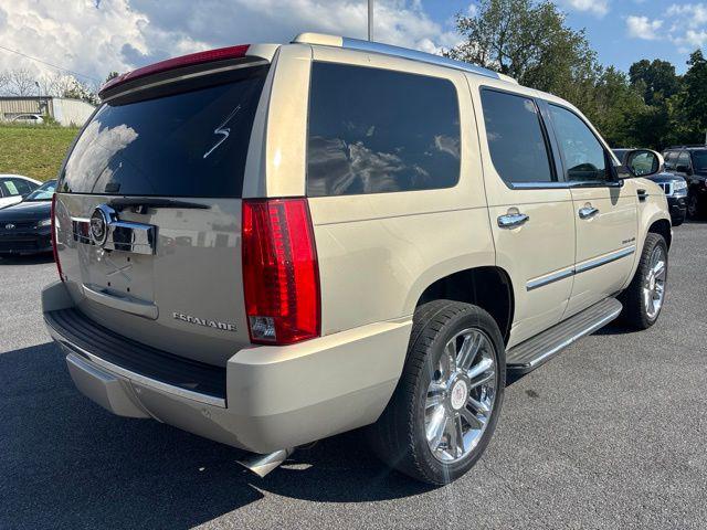 2012 Cadillac Escalade Luxury