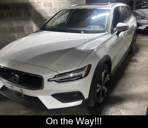 2024 Volvo V60 Cross Country B5 Plus for sale in Overland Park, KS