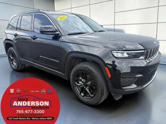 2023 Jeep Grand Cherokee Laredo 4x4 for sale in Marion, IN