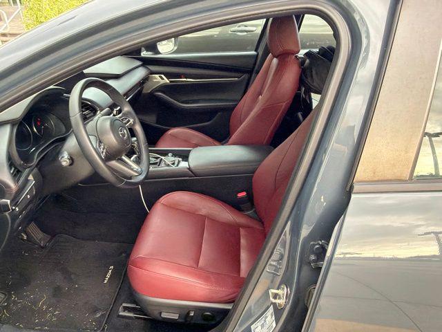 2023 Mazda Mazda3 2.5 S Carbon Edition